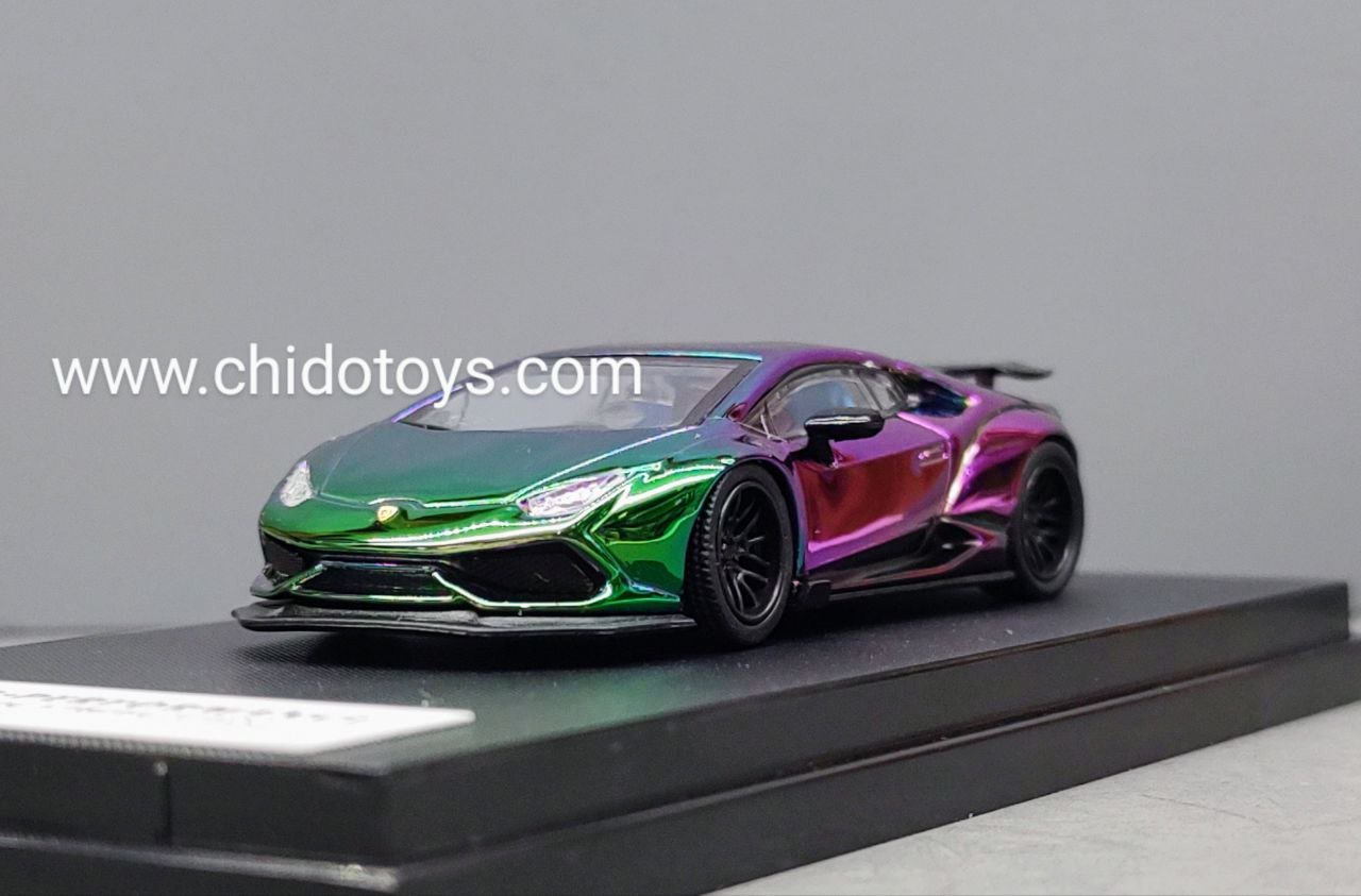TPC Lamborghini LB610 Purple 1:64 cromado tornasol con llantas de goma, base y capelo acrílico
