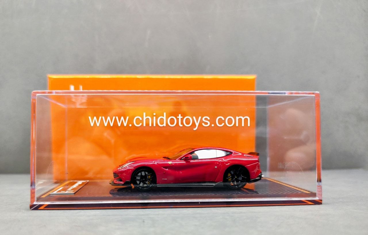 Auto a escala marca U2 modelo Ferrari DMC F12. - Chido Toys