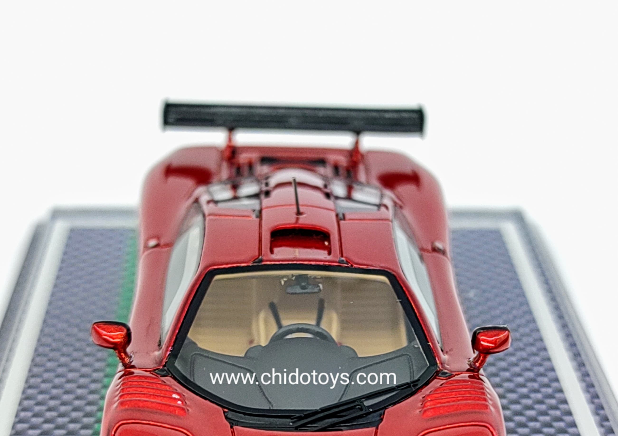 Auto a escala marca U2, Modelo McLaren MF1 LM - Chido Toys