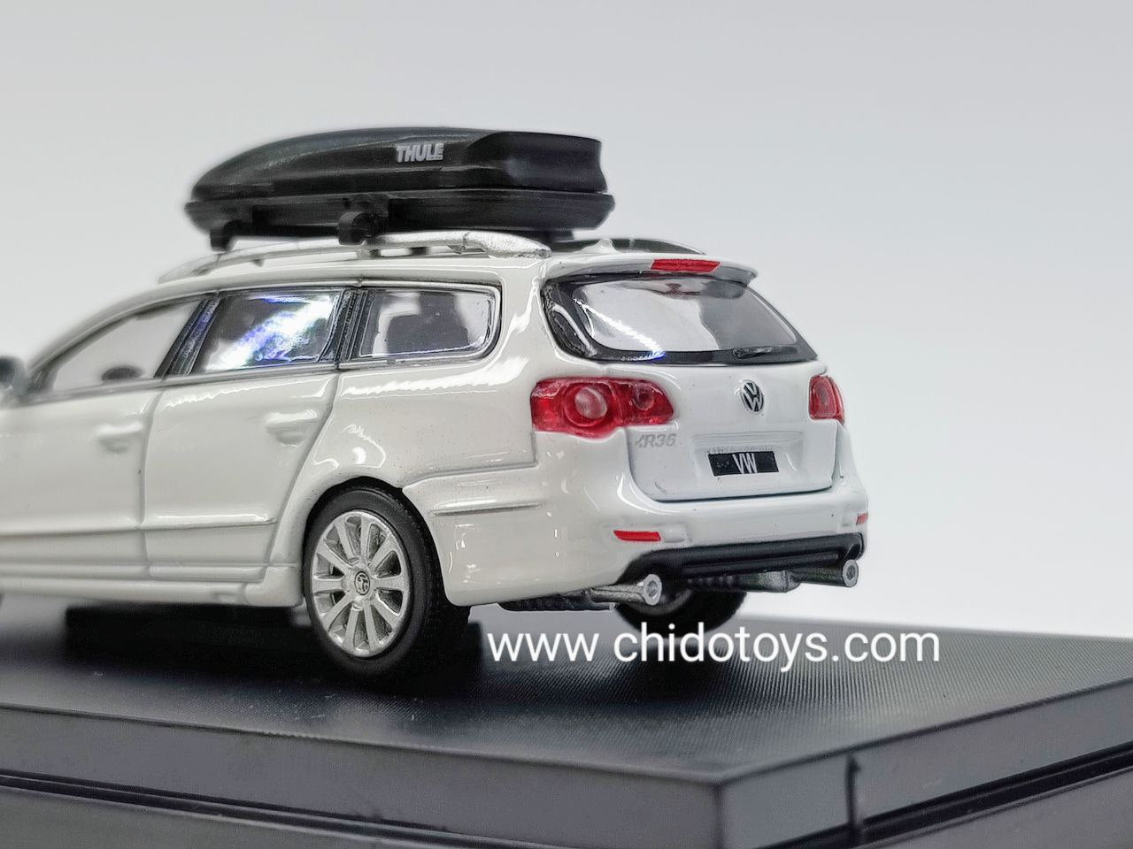Auto a escala Passat R36 - Chido Toys