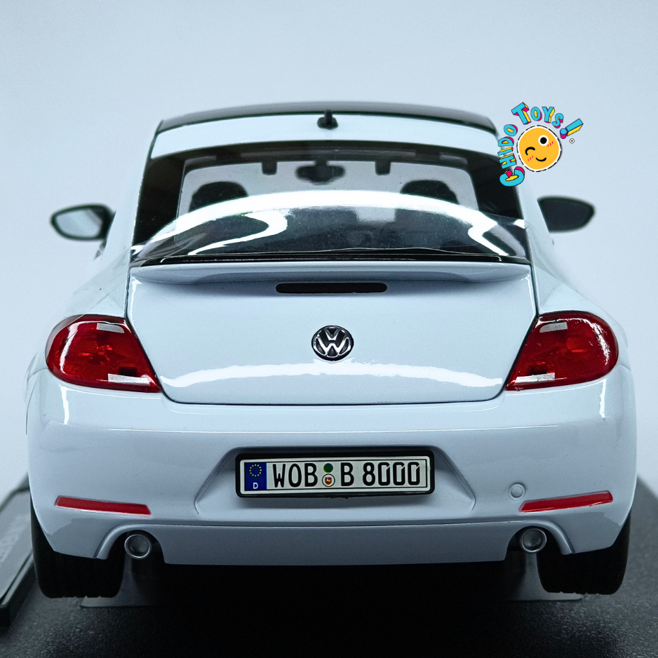 Welly Volkswagen New Beetle 2012 1:18 blanco