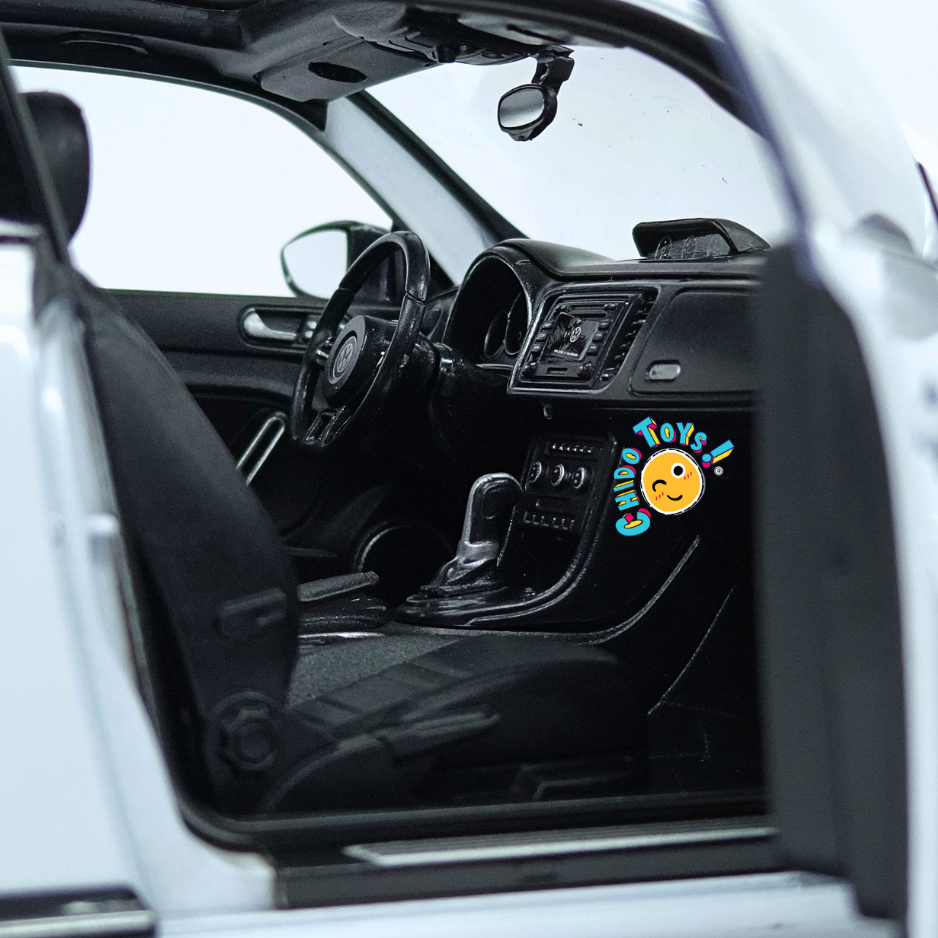 Welly Volkswagen New Beetle 2012 1:18 blanco
