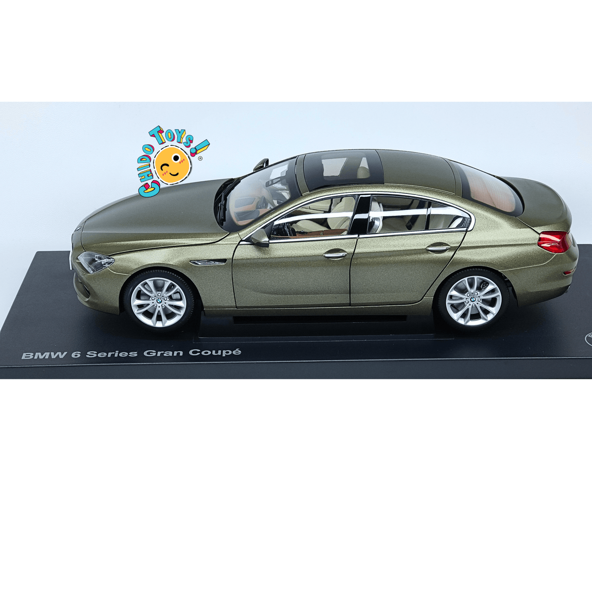 BMW 650i Gran Coupé F06 Dealer Edition 1:18 Frozen Bronze con apertura total - Chido Toys