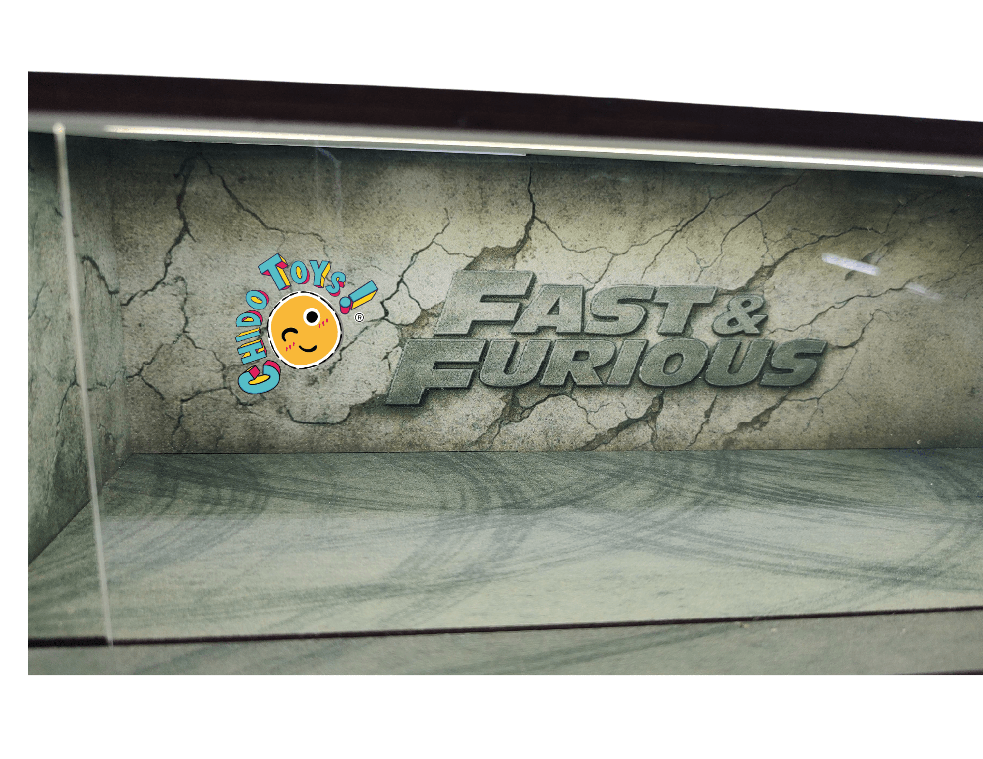 Diorama Furiosos con Iluminación LED y Puerta Acrílica – Ideal para Escalas 1:64 y 1:32, varios modelos - Chido Toys