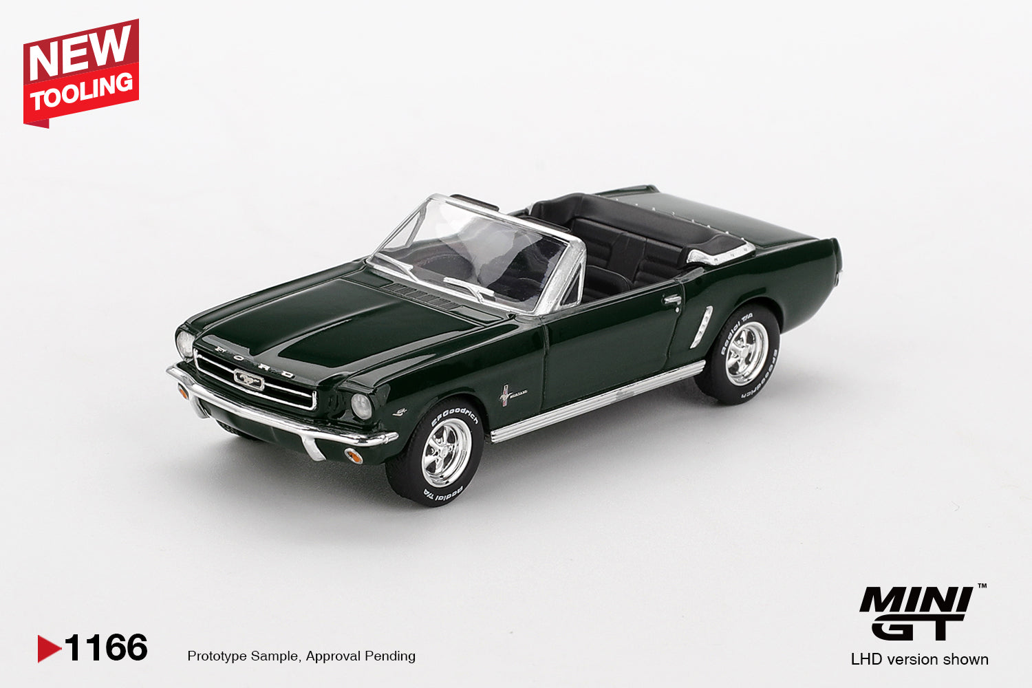 Mini GT Ford Mustang Convertible 1965 escala 1:64 en verde oscuro metálico con interior detallado y acabados cromados clásicos