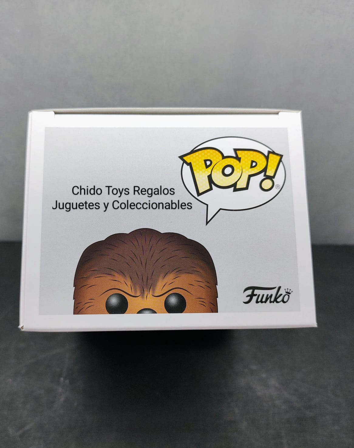 Figura de Vinyl, marca Funko, Modelo Chewbacca con Porg, edad 6+ - Chido Toys