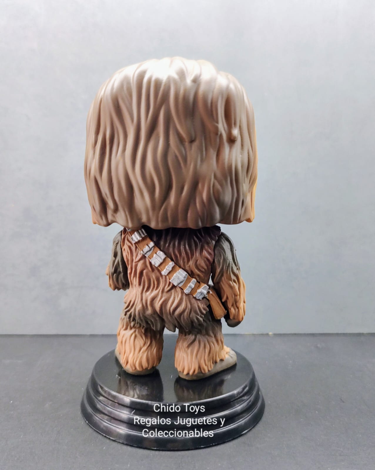 Figura de Vinyl, marca Funko, Modelo Chewbacca con Porg, edad 6+ - Chido Toys
