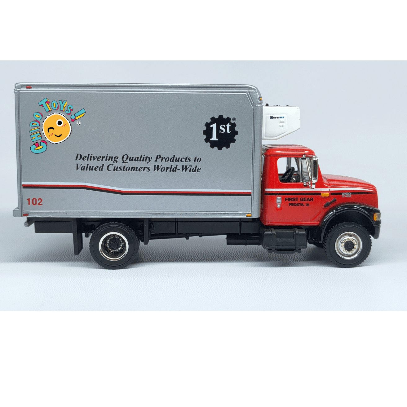 First Gear International 4900 Series Straight Truck 1:54 vintage 1997 refrigerado - Chido Toys