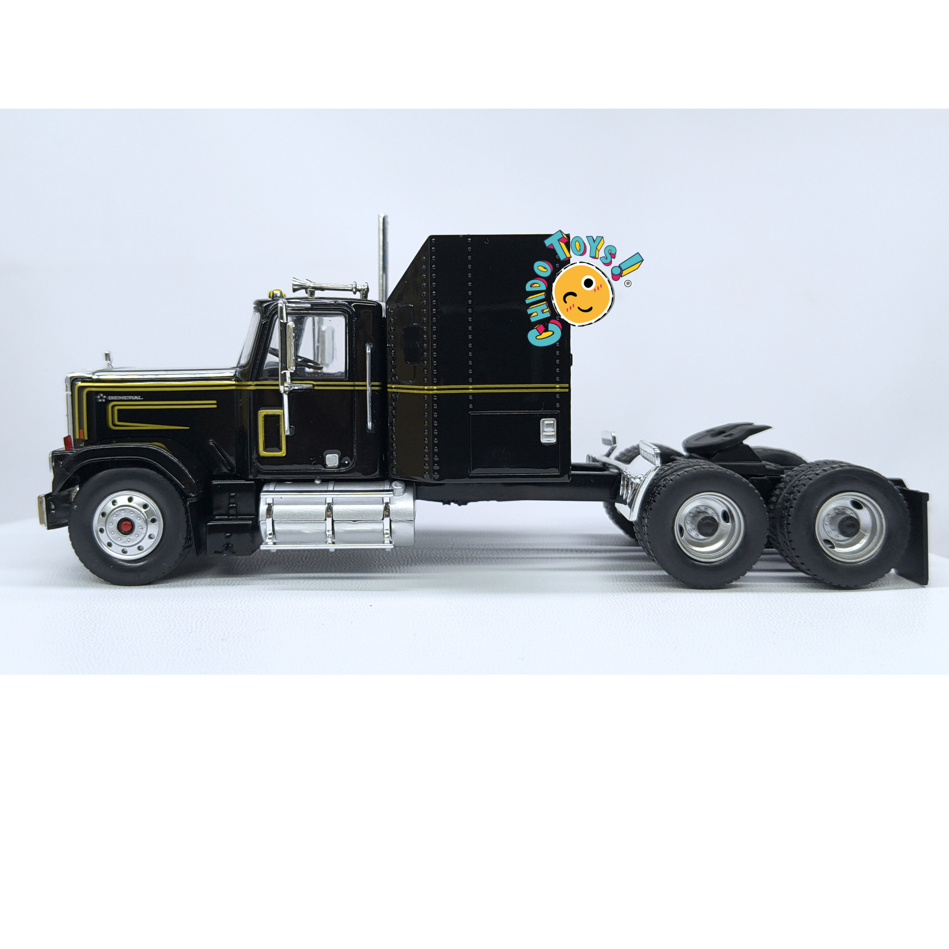 GreenLight GMC General Tractor 1:43 Knight Set con tráiler - Chido Toys