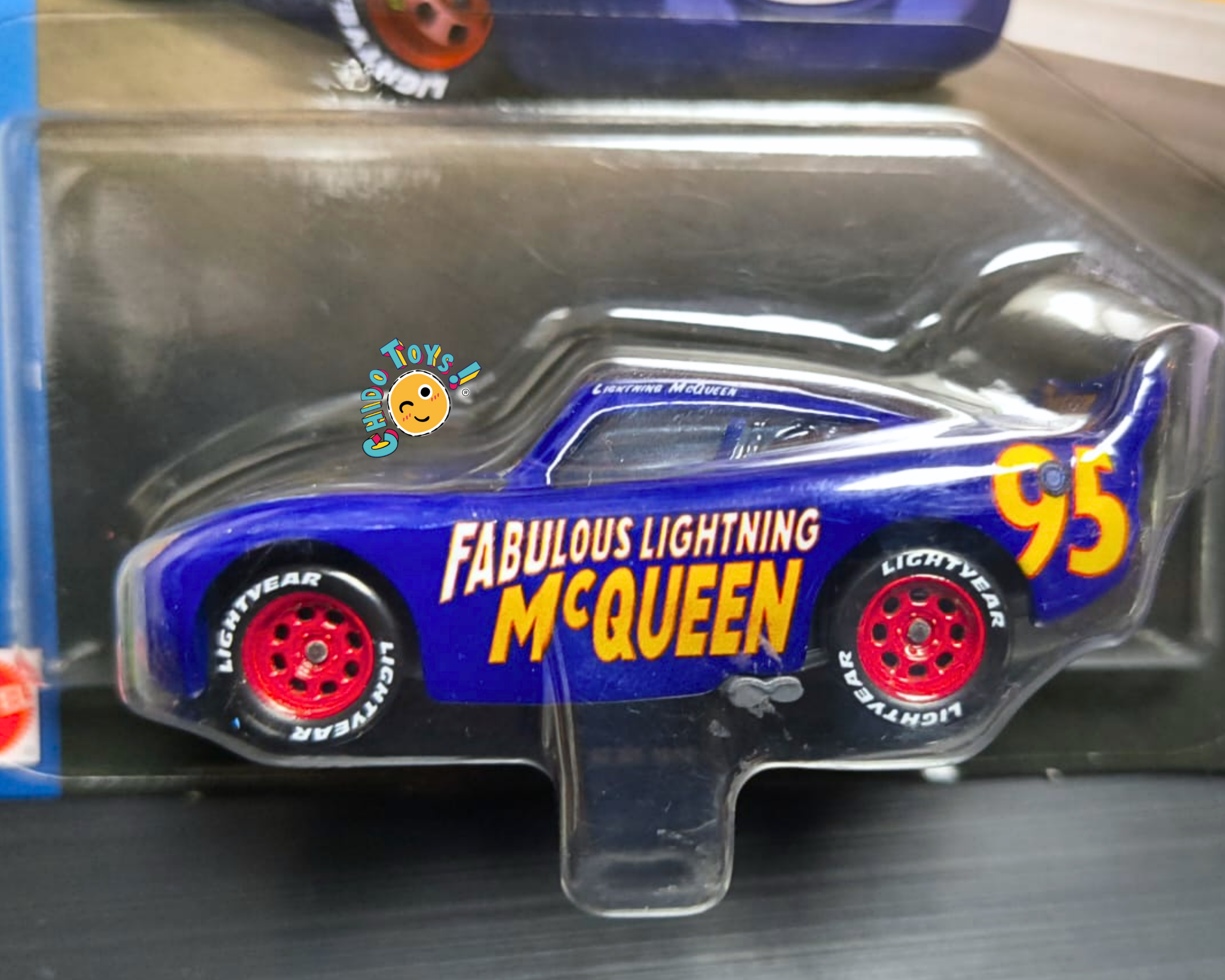 Hot Wheels Cars Fabulous Lightning McQueen Florida 500 1:64 - Chido Toys