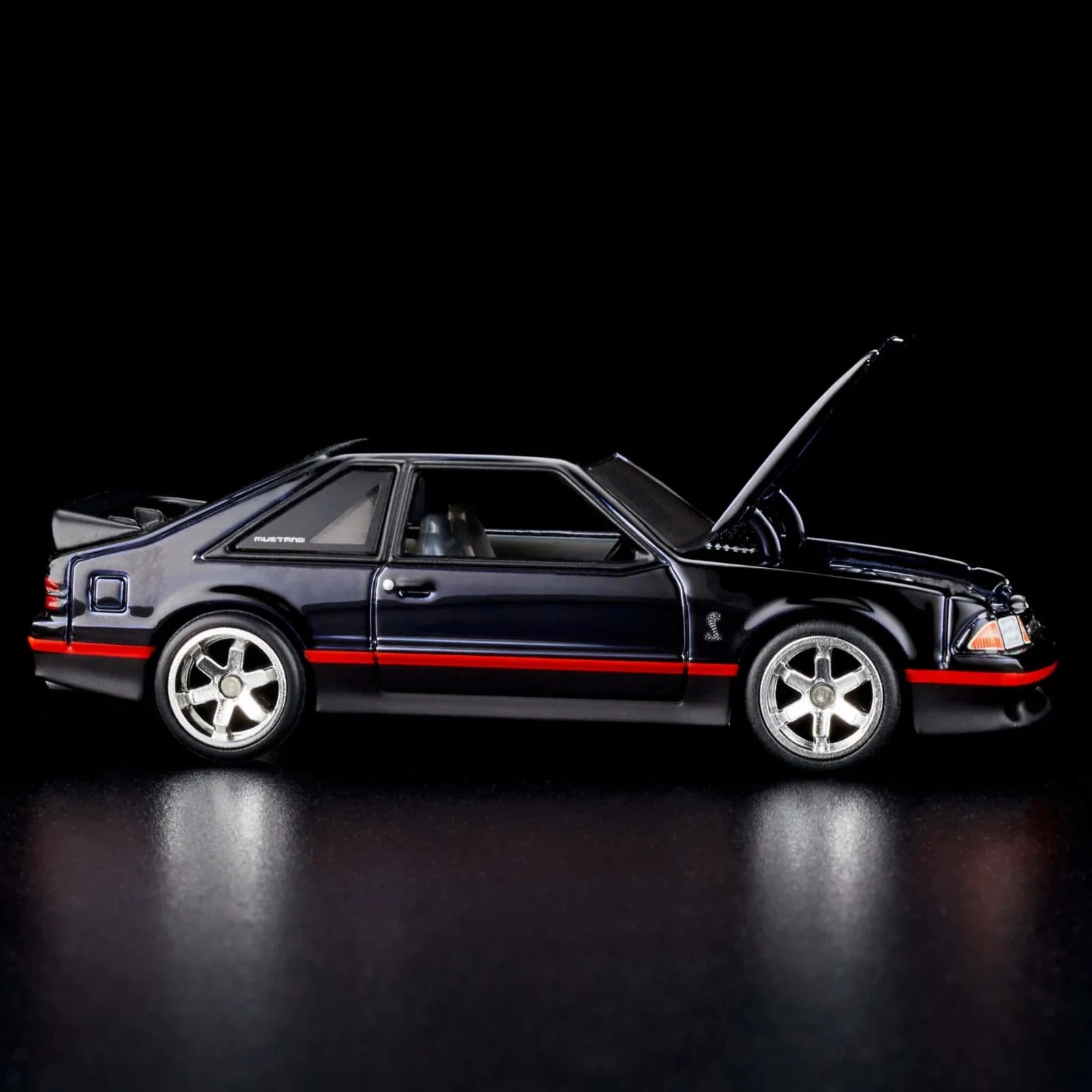 Hot Wheels RLC ’93 Mustang Cobra R 1:64 cofre abatible - Chido Toys