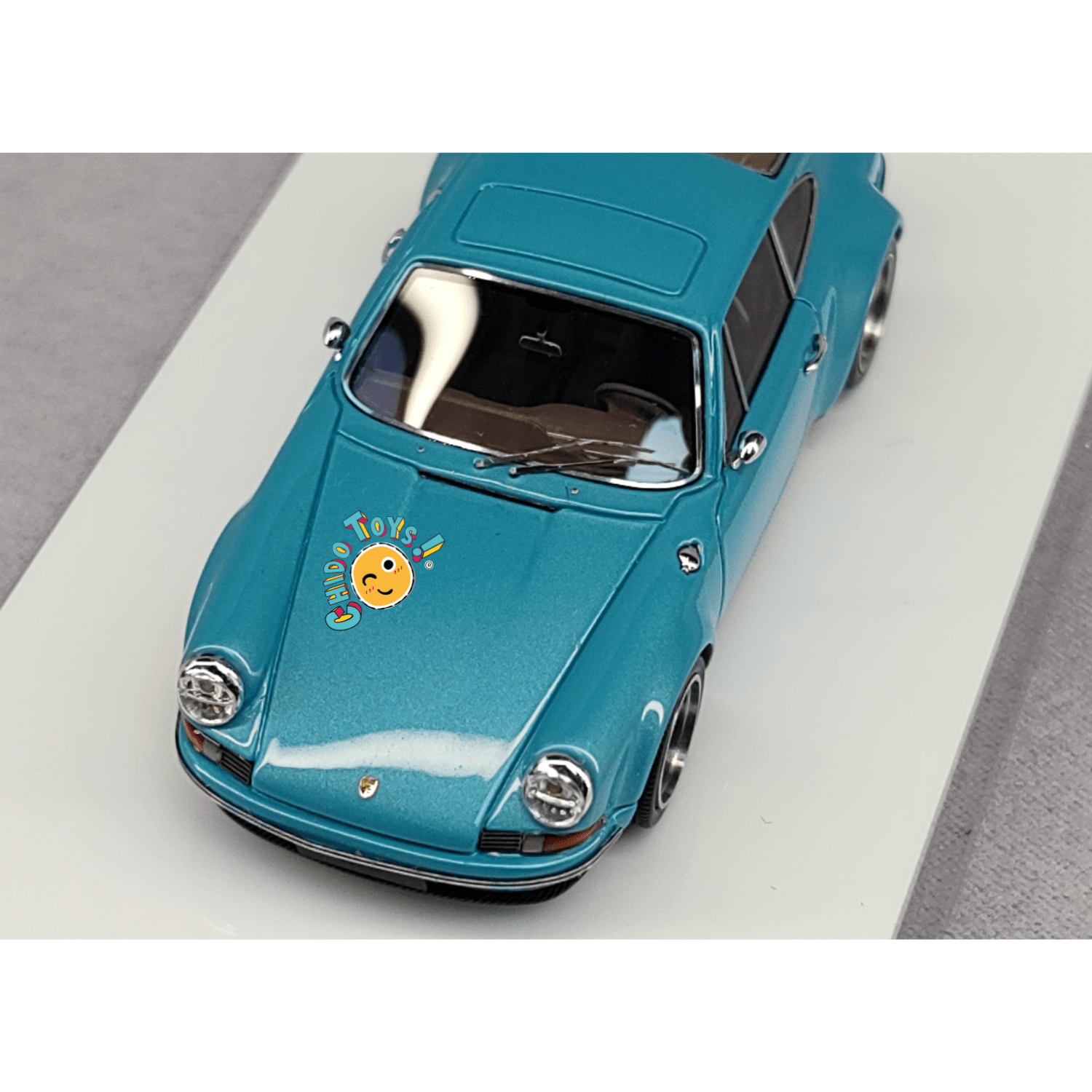 Kaege Retro Turbo Ipanema blue metallic – MY64 1:64 (Edición Limitada 199 Piezas) - Chido Toys