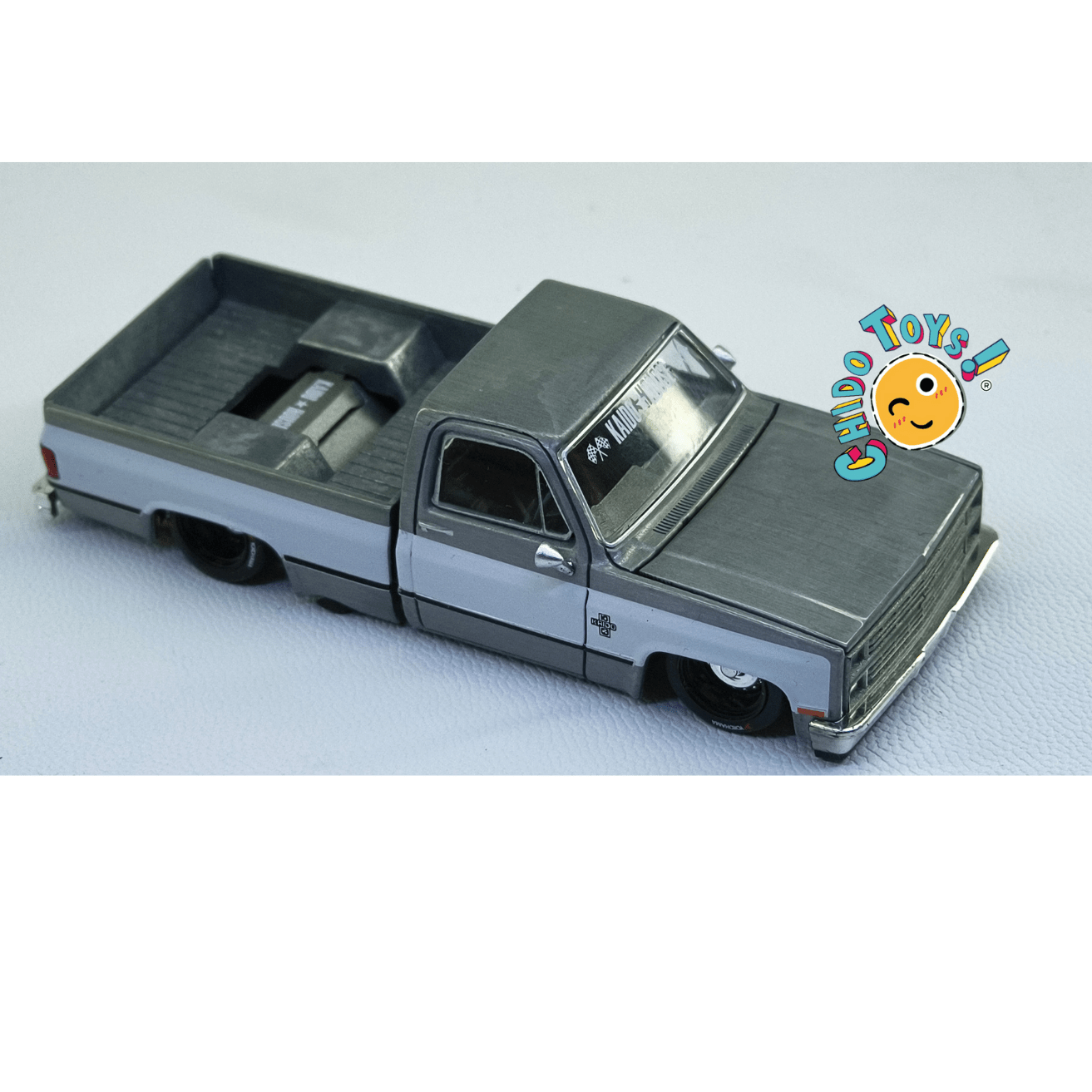 Kaido House × Mini GT – Chevrolet Silverado Dually Grey/Black - Chido Toys