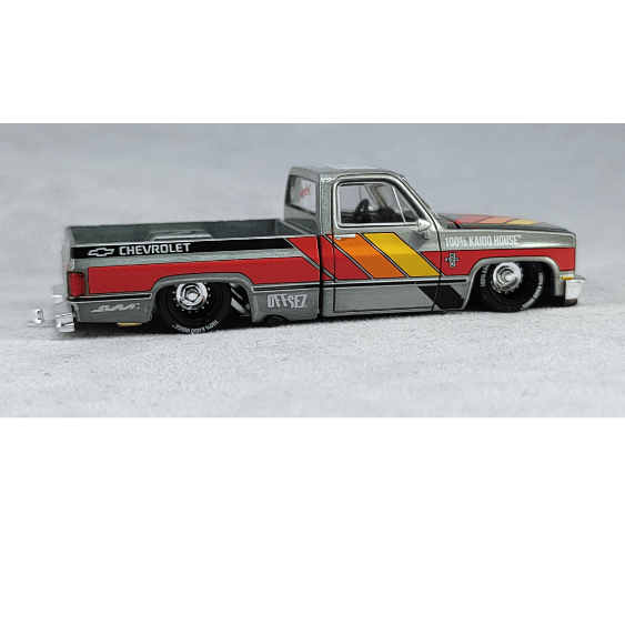 Kaido House x Mini GT 099 Silverado V2 CHASE - Chido Toys