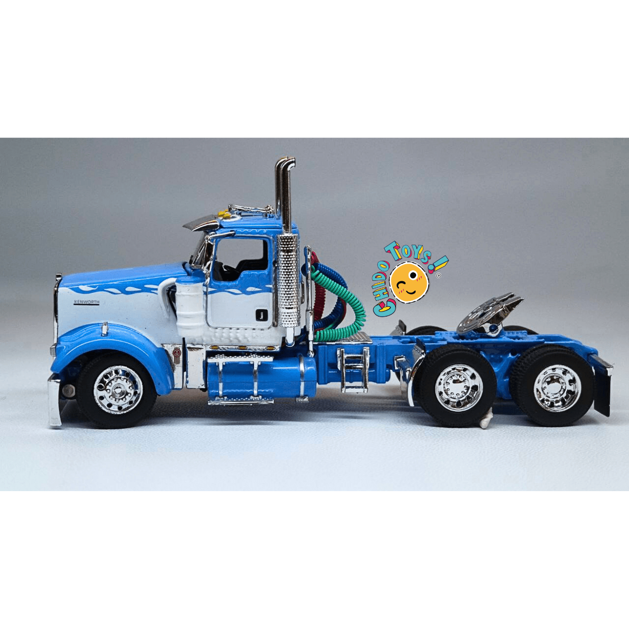 Kenworth W900L con doble tolva East Dump Trailer a escala 1:64 DCP – Réplica metálica con cofre abatible - Chido Toys
