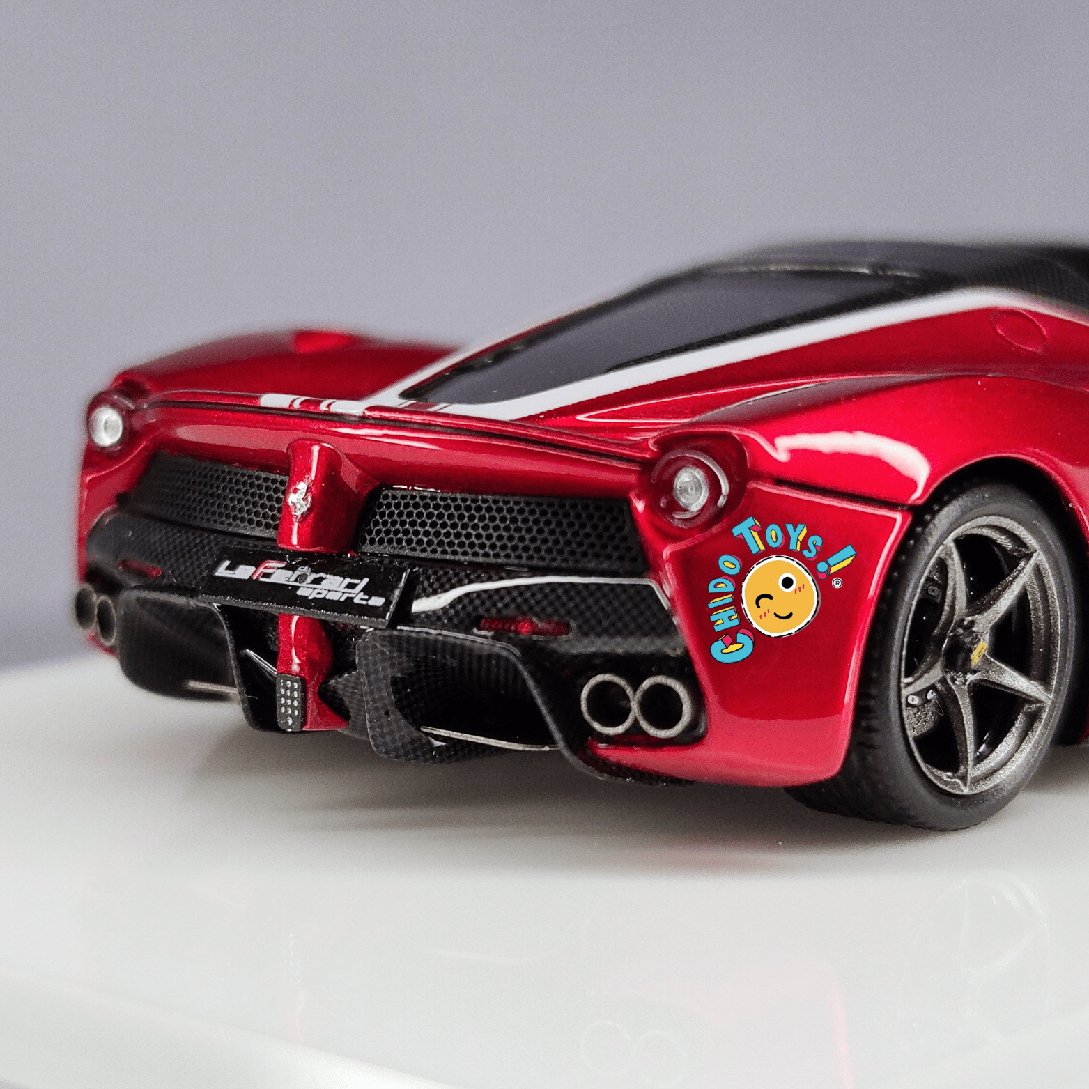 🏁 LaFerrari Aperta Edición Limitada 1/64 – FuelMe x TOC - Chido Toys