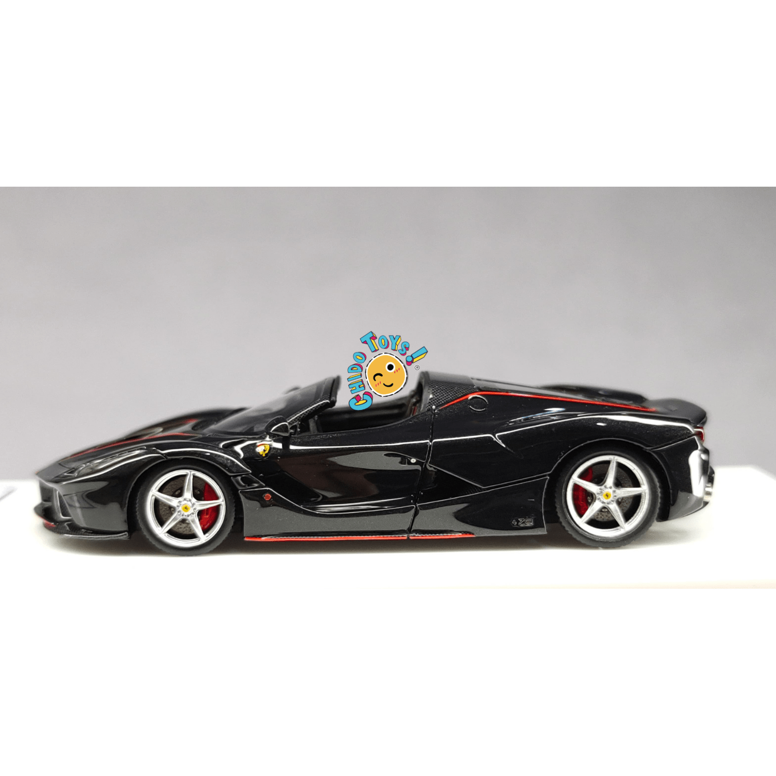 LaFerrari Escala 1/64 – TOC x FuelMe - Chido Toys