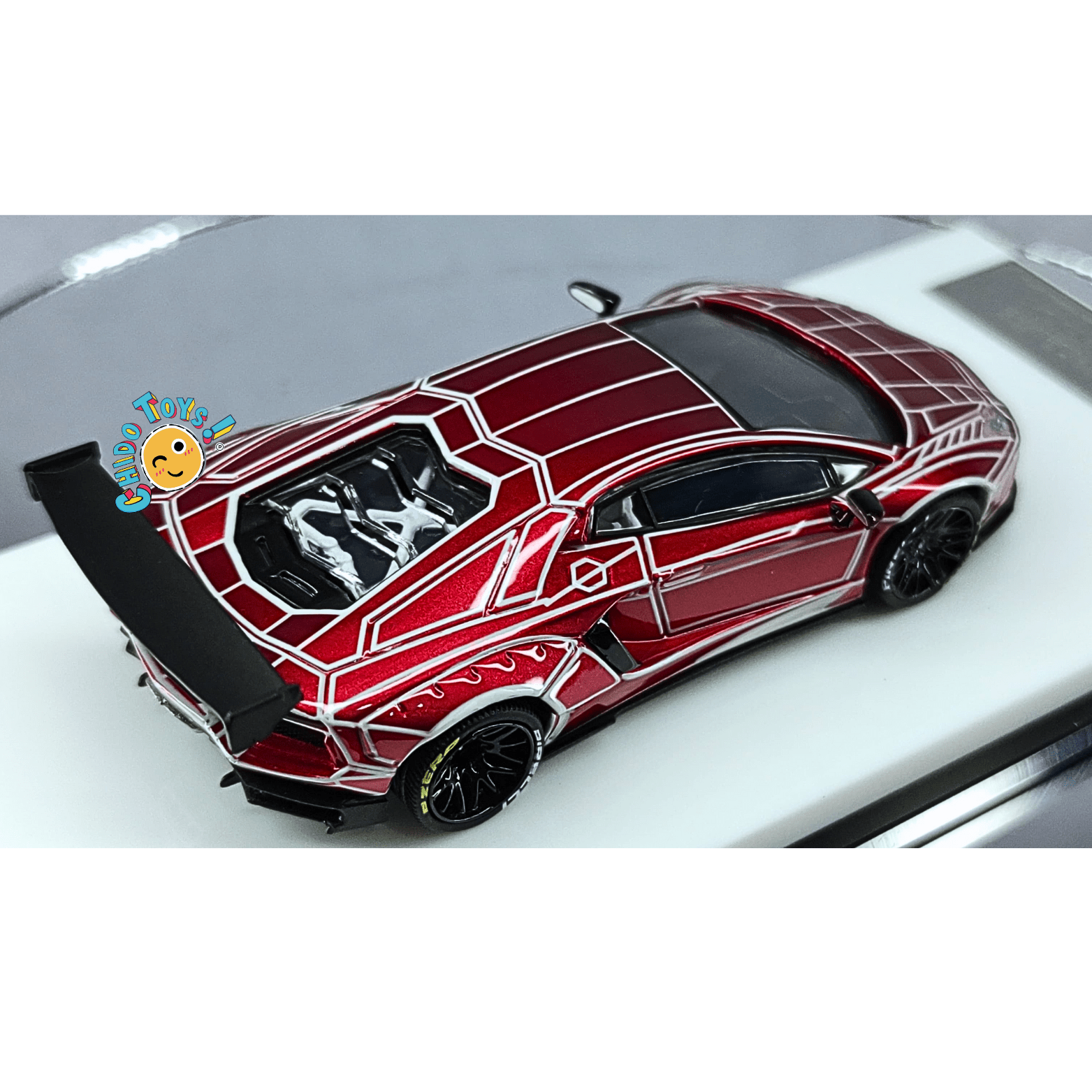 Lamborghini 1:64 King Model – Die - Cast con Rines Intercambiables, Llantas de Goma y Paño de Limpieza - Chido Toys