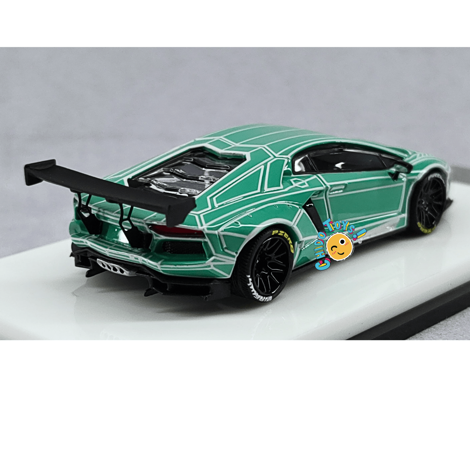 Lamborghini 1:64 King Model – Die - Cast con Rines Intercambiables, Llantas de Goma y Paño de Limpieza - Chido Toys