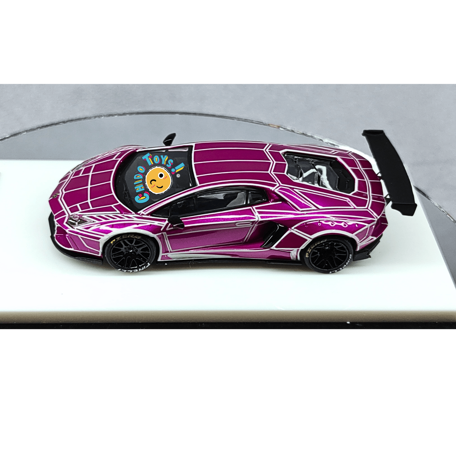 Lamborghini 1:64 King Model – Die - Cast con Rines Intercambiables, Llantas de Goma y Paño de Limpieza - Chido Toys