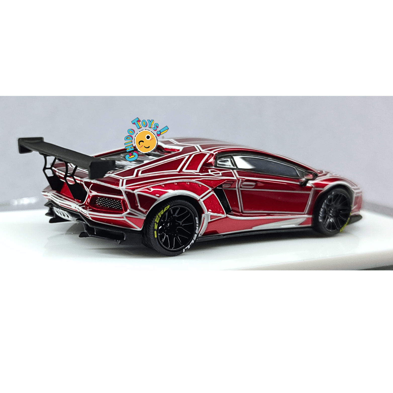 Lamborghini 1:64 King Model – Die - Cast con Rines Intercambiables, Llantas de Goma y Paño de Limpieza - Chido Toys