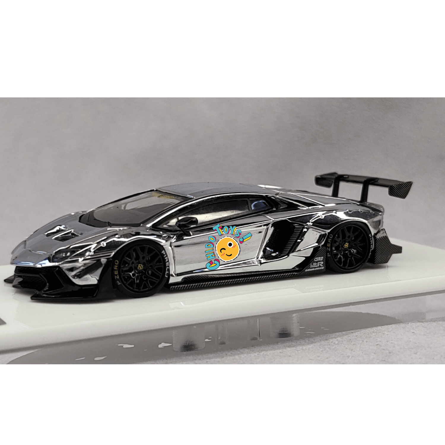 Lamborghini Aventador LP 700 - 4 LBWK 2.0 Silver – Star Model 1:64 - Chido Toys