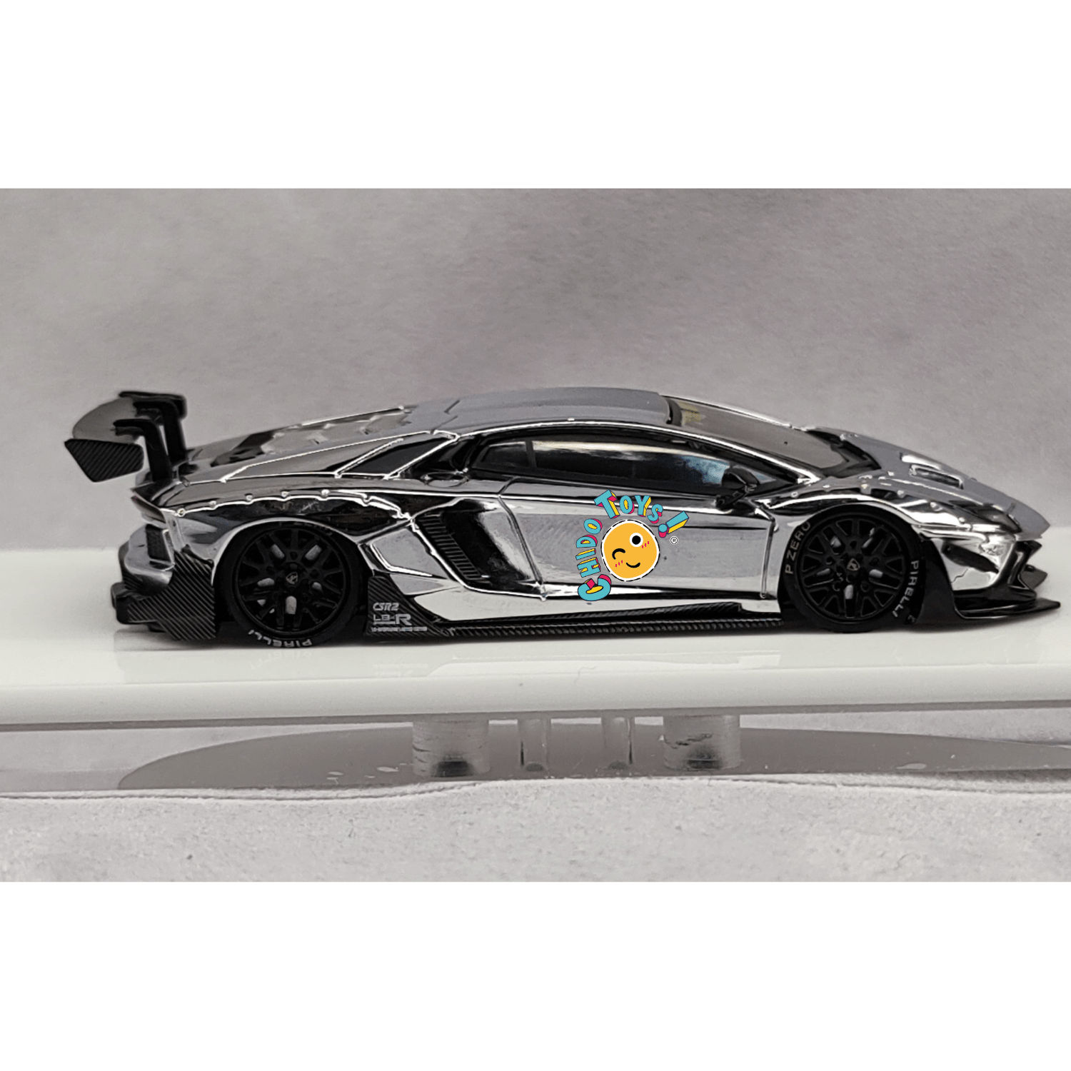 Lamborghini Aventador LP 700 - 4 LBWK 2.0 Silver – Star Model 1:64 - Chido Toys