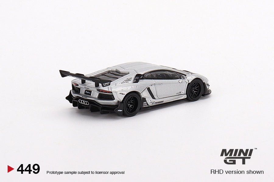 Lamborghini Aventador Matt Silver 1:64 – Edición Limitada de 4,800 Piezas (Mini GT) - Chido Toys