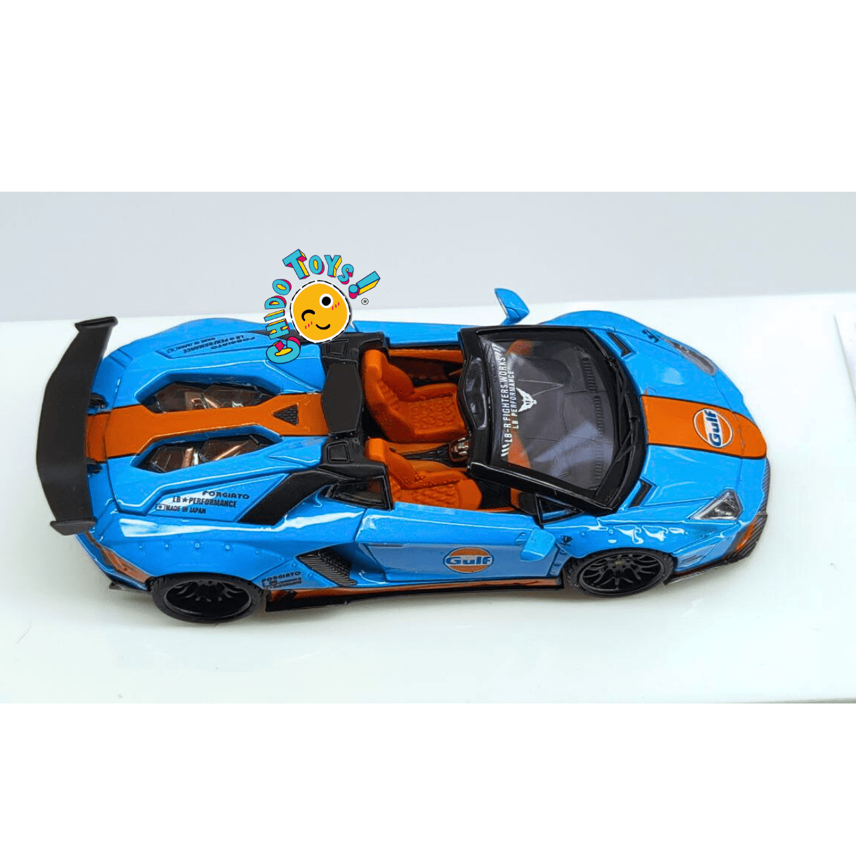 Lamborghini Aventador Roadster LP - 7004 - Chido Toys