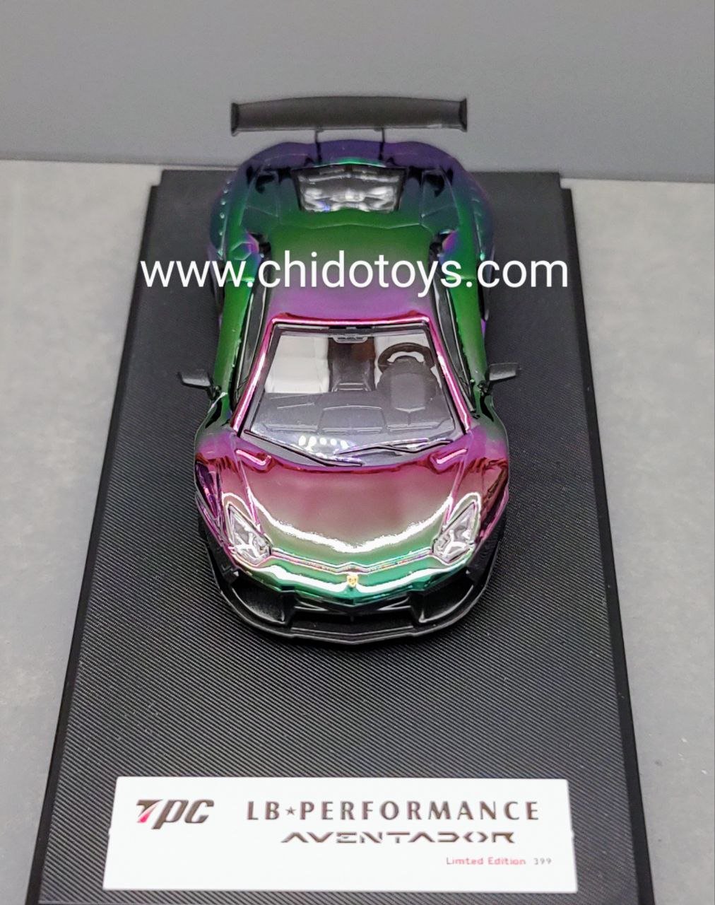 Lamborghini LB700 Purple – TPC Liberty Walk 1:64 (Edición Limitada a 399 Piezas) - Chido Toys