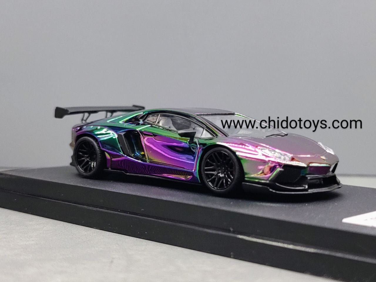 Lamborghini LB700 Purple – TPC Liberty Walk 1:64 (Edición Limitada a 399 Piezas) - Chido Toys