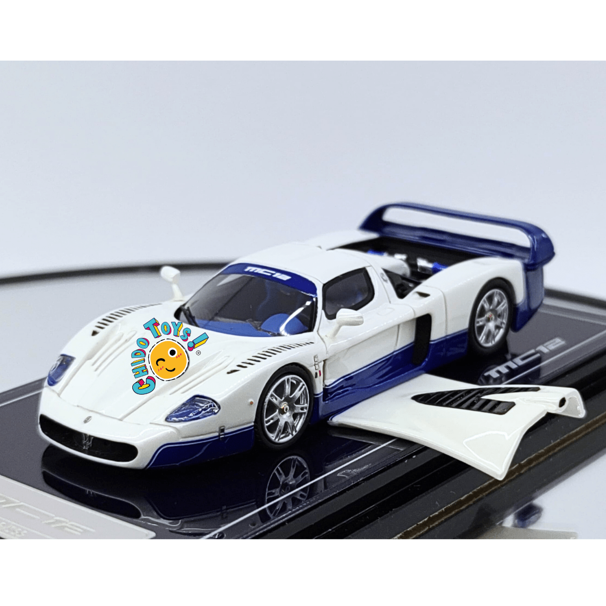 Maserati MC12 - YM Model 1:64 | Edición Limitada de Resina Premium - Chido Toys