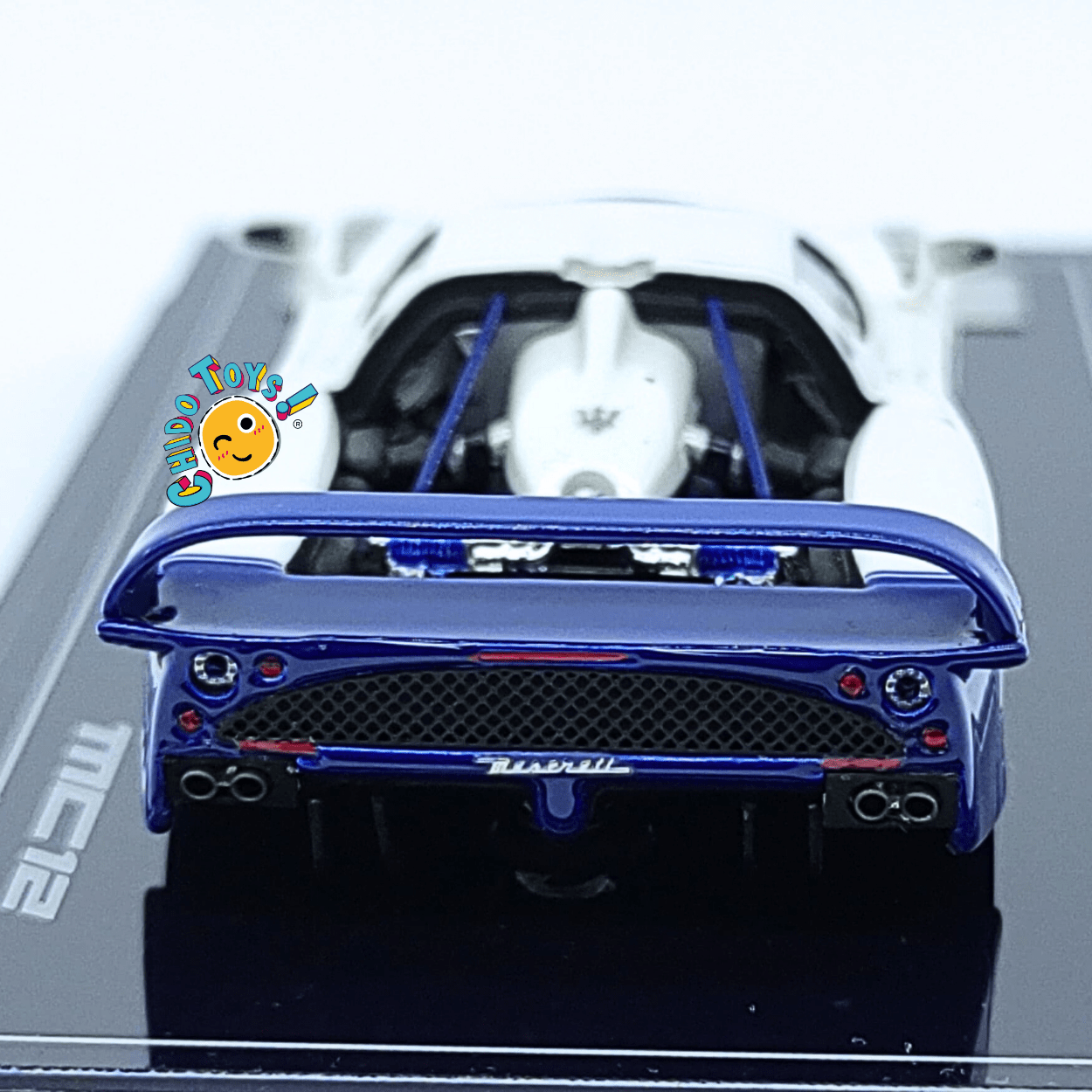 Maserati MC12 - YM Model 1:64 | Edición Limitada de Resina Premium - Chido Toys