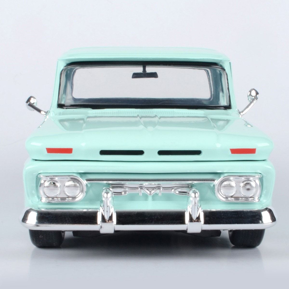 Motormax GMC C1000 Fenderside 1966 1:24 verde menta - Chido Toys