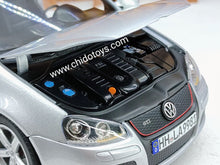 Cargar imagen en el visor de la galería, Auto a escala marca Norev, Modelo Volkswagen Golf GTI Pirelli
