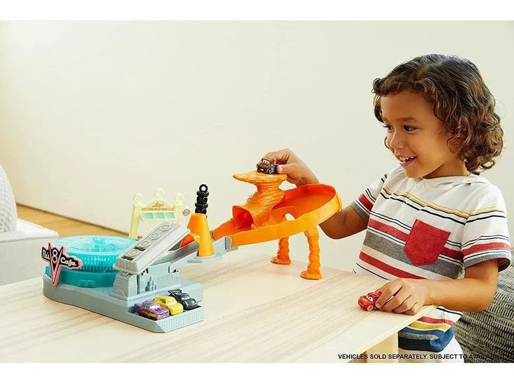 Pista Disney·Pixar Cars Mini Racers – Radiator Springs Spin - Out con Lanzador y Mesa Giratoria + Lightning McQueen (metal), Mattel - Chido Toys