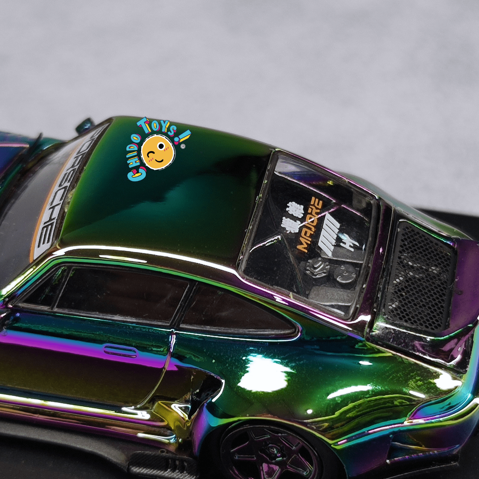 🏁 Porsche 993 RWB Chrome Ductail – DCM 1:64 - Chido Toys