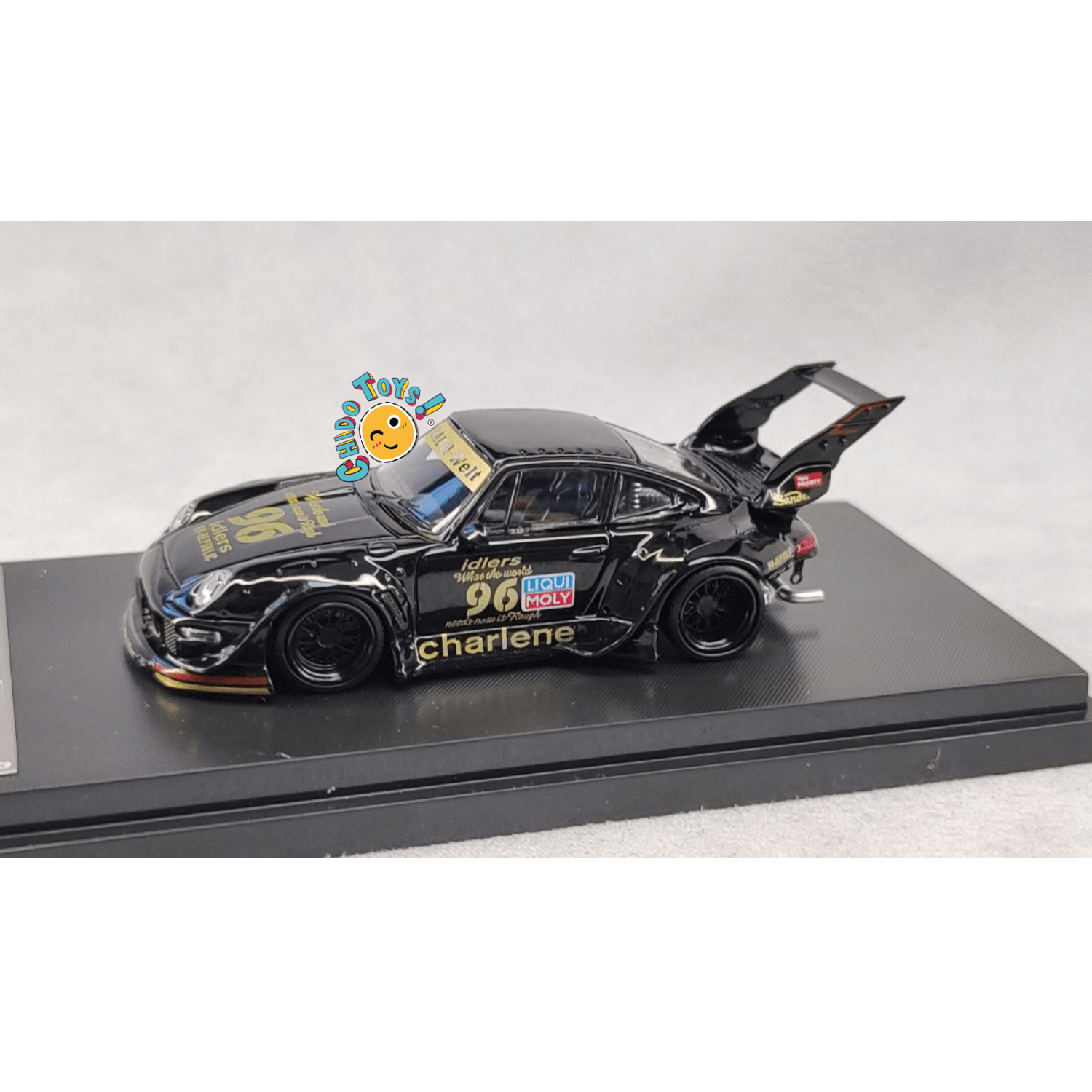 RWB 993 Charlene Doble Alerón – Street Warrior 1:64 - Chido Toys