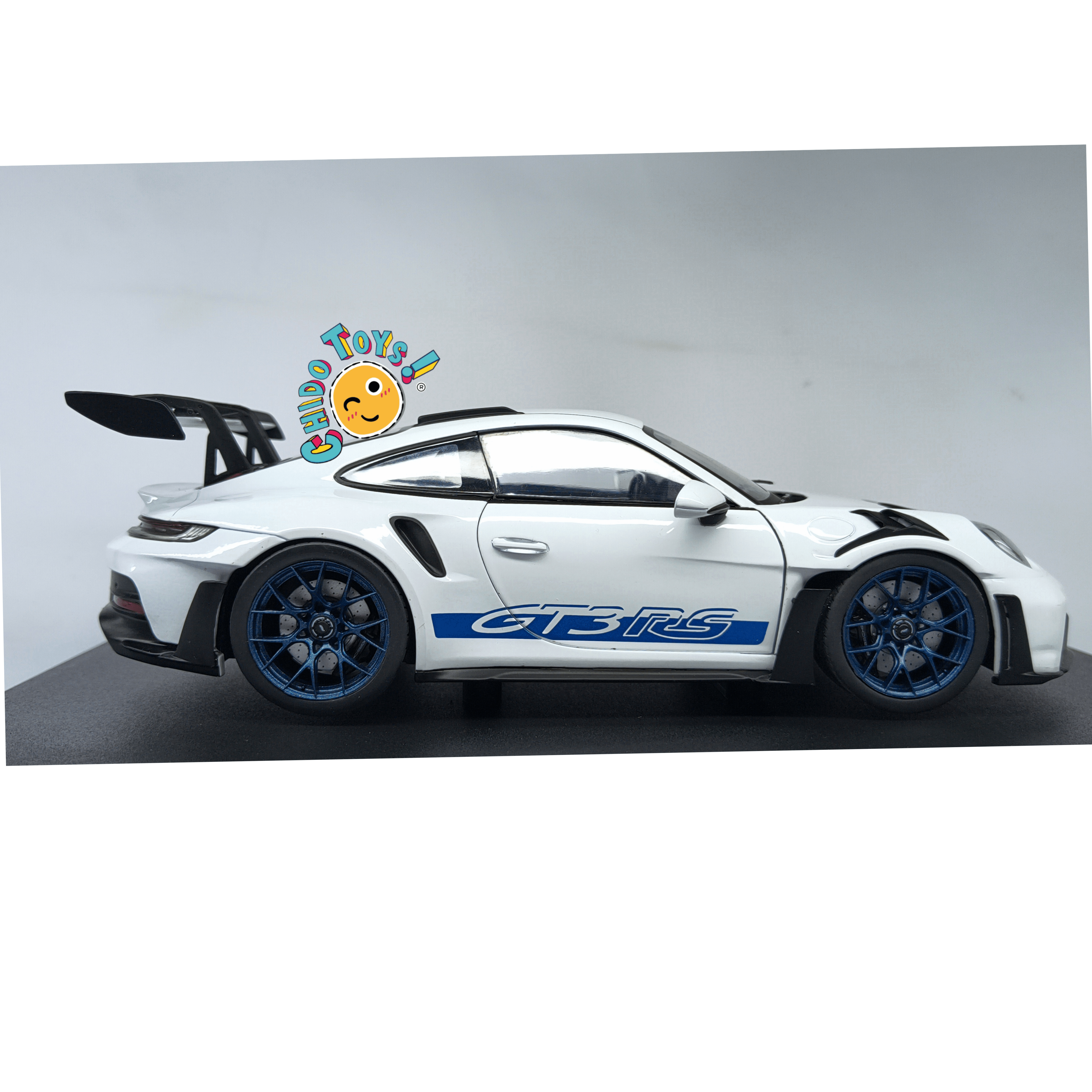 Solido Porsche 911 GT3 RS 1:18 blanco con dirección funcional - Chido Toys