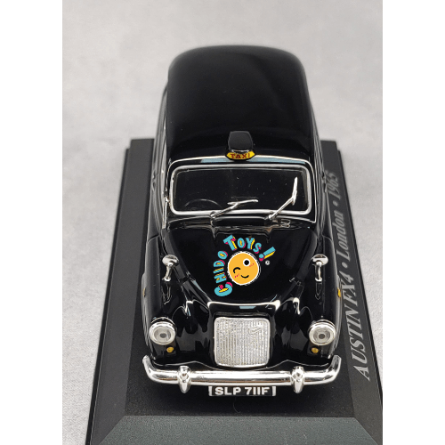 Taxi Austin FX4 Londres 1965 – Escala 1:43 - Chido Toys