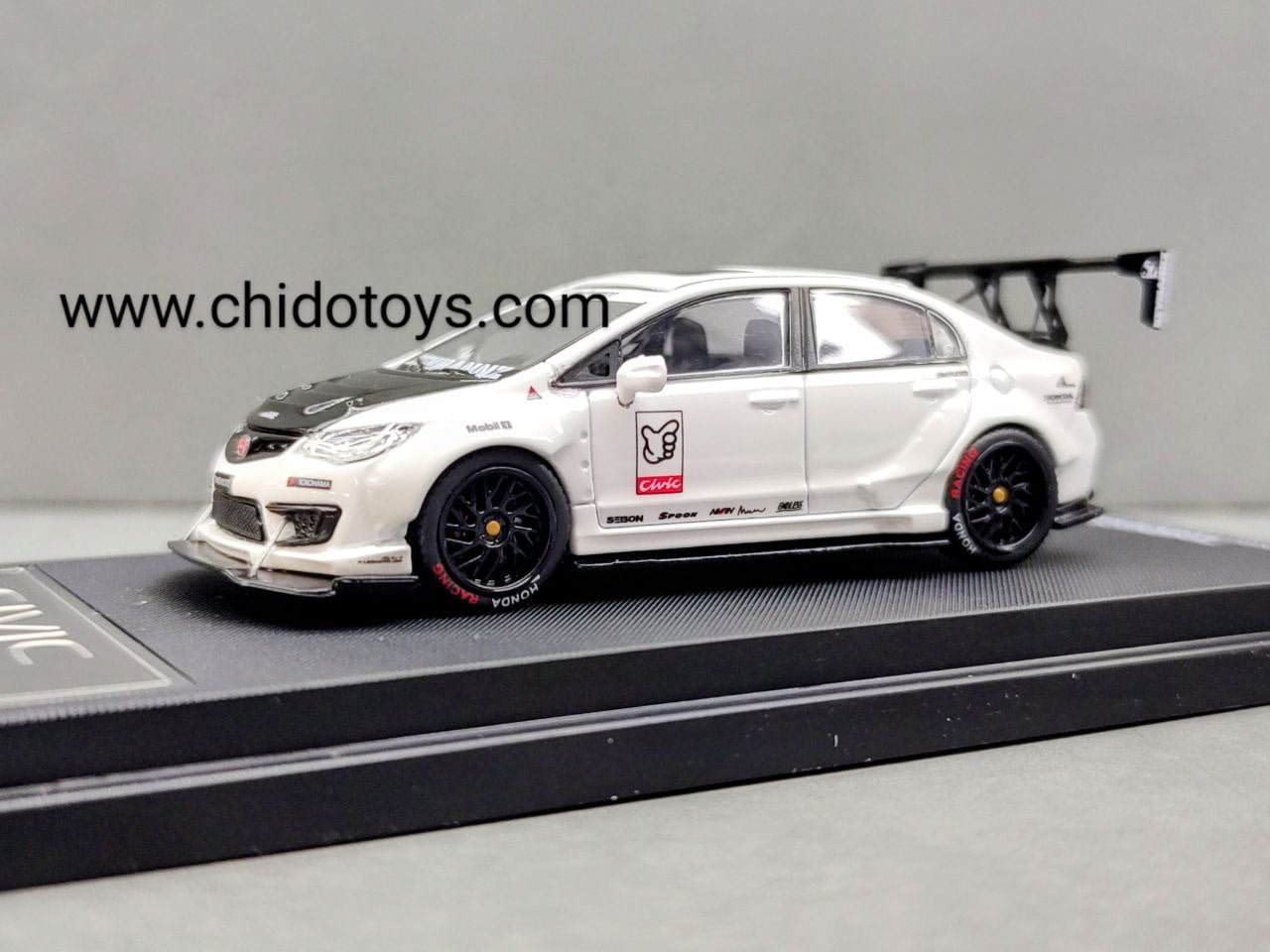 Time Micro Honda Civic Widebody Blanco 1:64 con Capelo - Chido Toys