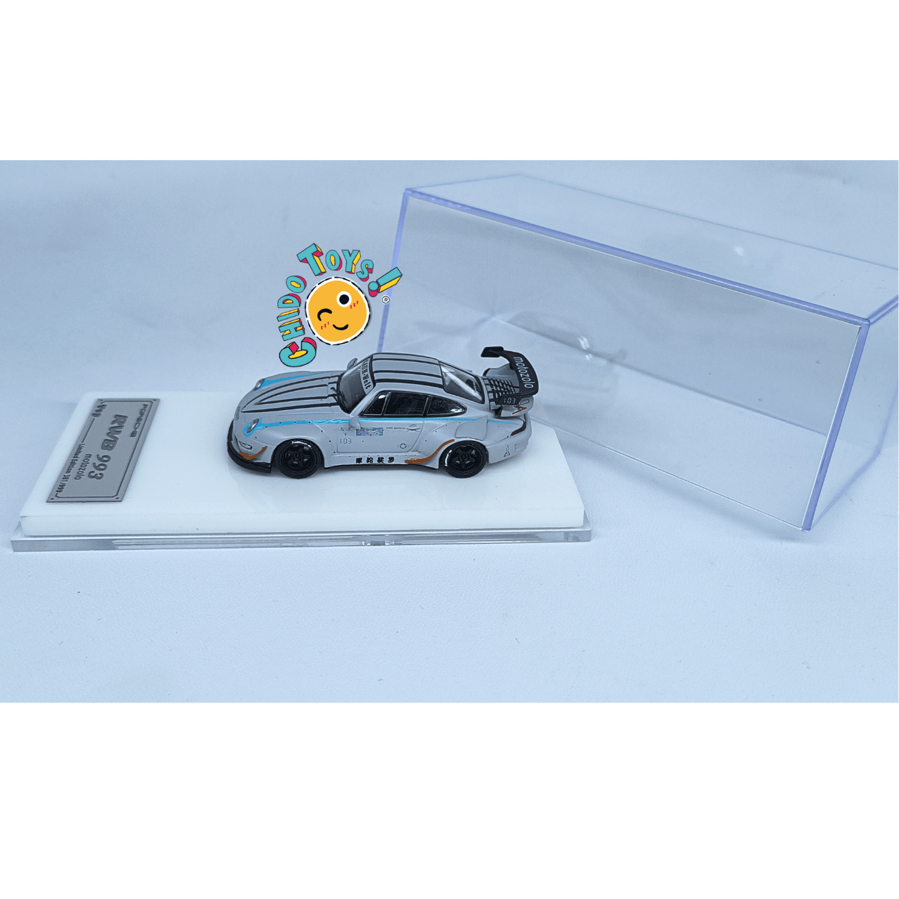 Top Models RWB 930 1:64 edición limitada gris mate con capelo - Chido Toys
