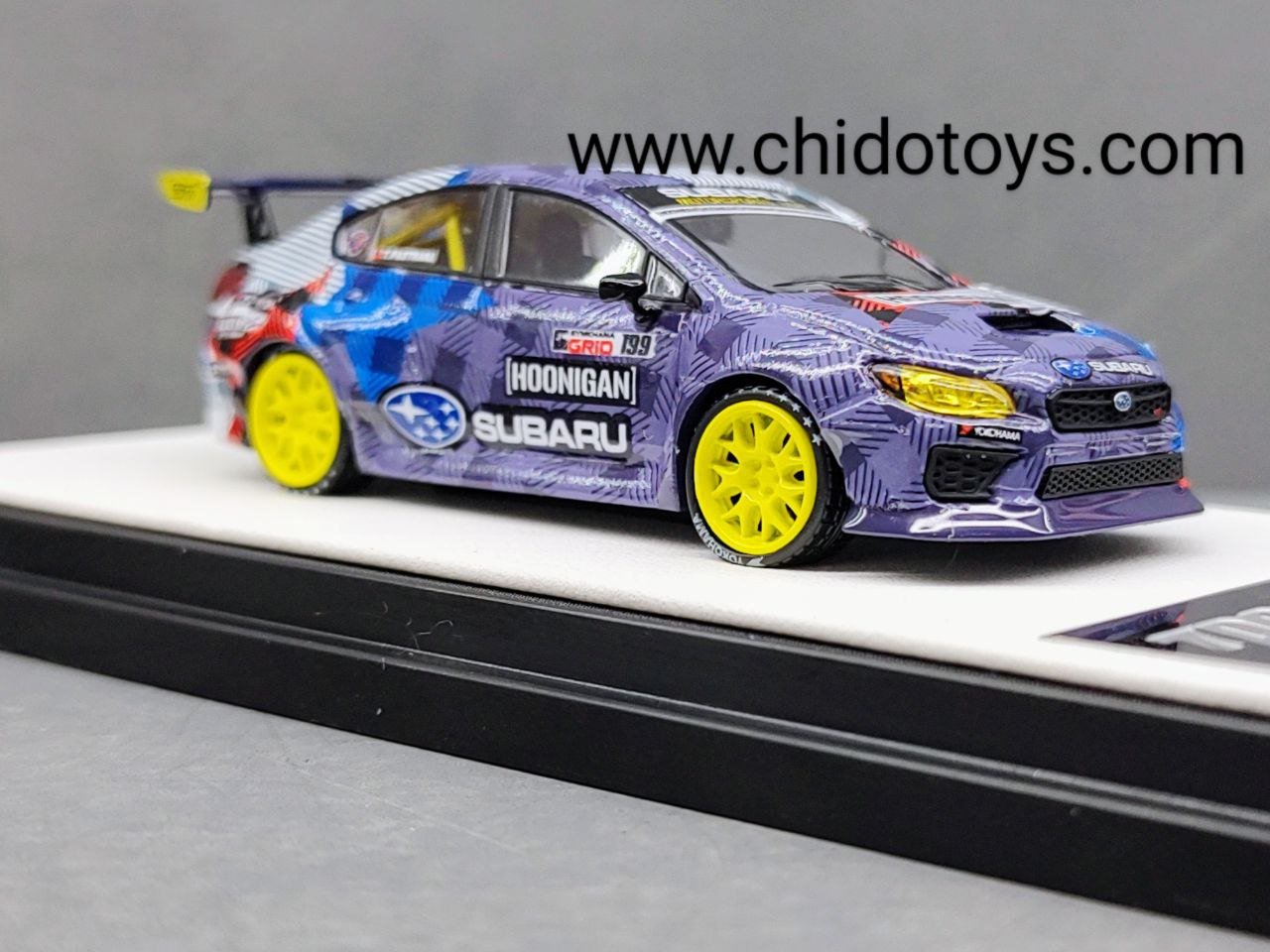 TPC Subaru WRX STI Travis Pastrana 1:64 edición limitada - Chido Toys