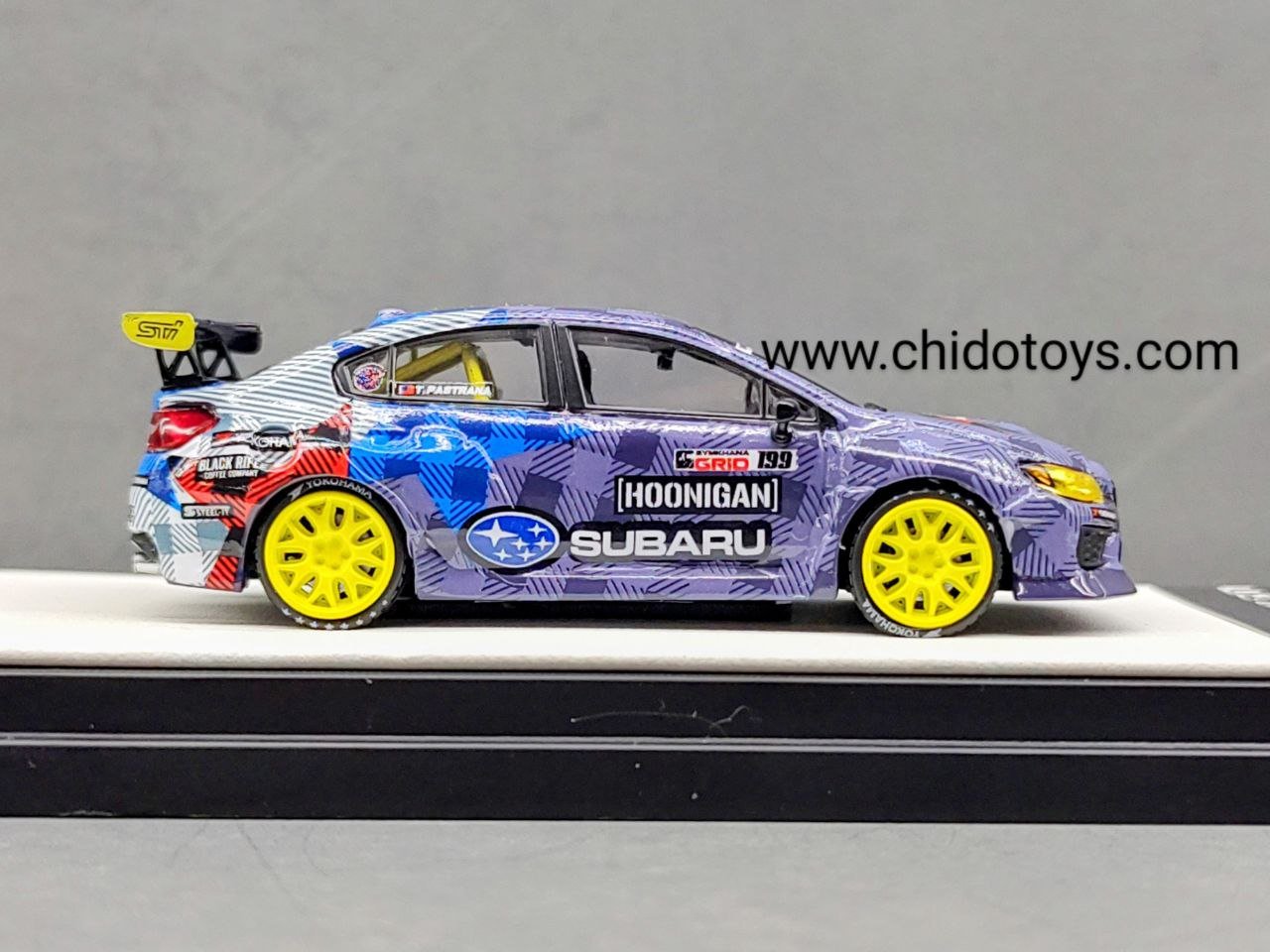 TPC Subaru WRX STI Travis Pastrana 1:64 edición limitada - Chido Toys