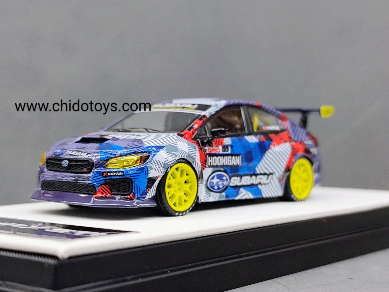 TPC Subaru WRX STI Travis Pastrana 1:64 edición limitada - Chido Toys