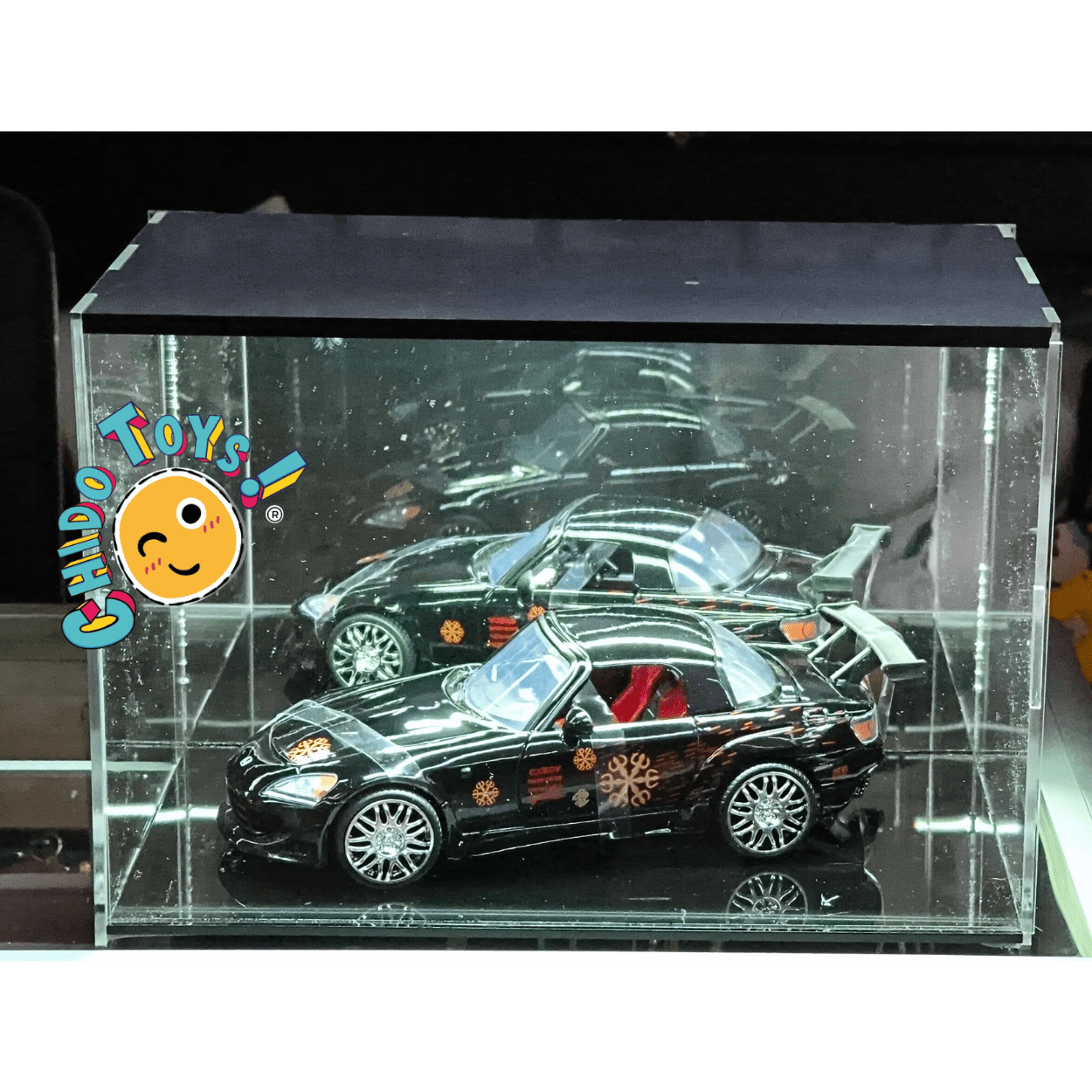 Vitrina acrílica con LED para escalas hasta 1:24 – espejo trasero, negro piano – Hecha en México - Chido Toys