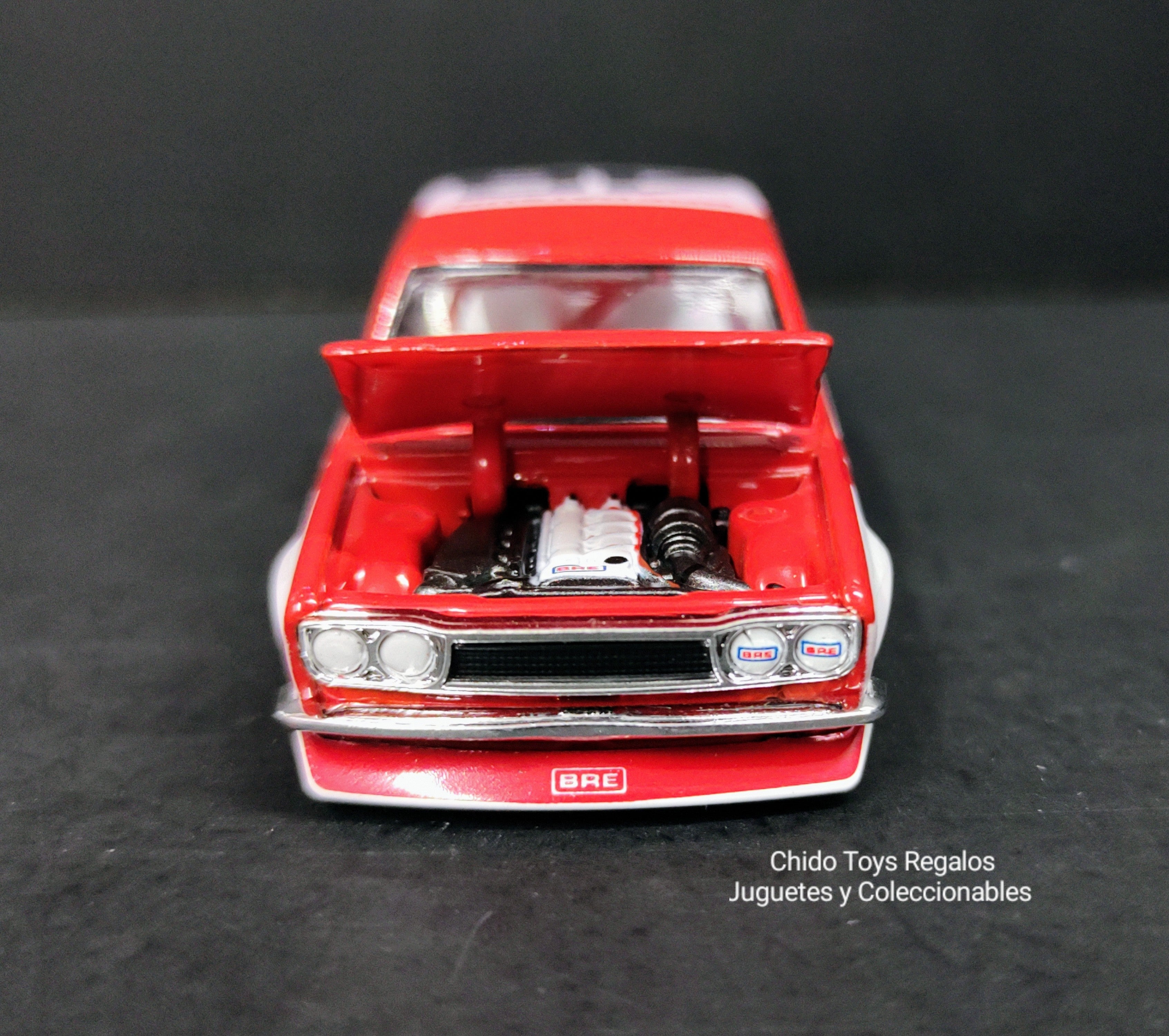 Auto a escala marca Kaido House Mini Gt, modelo Datsun 510 Pro Street V2, edad 14+ - Chido Toys