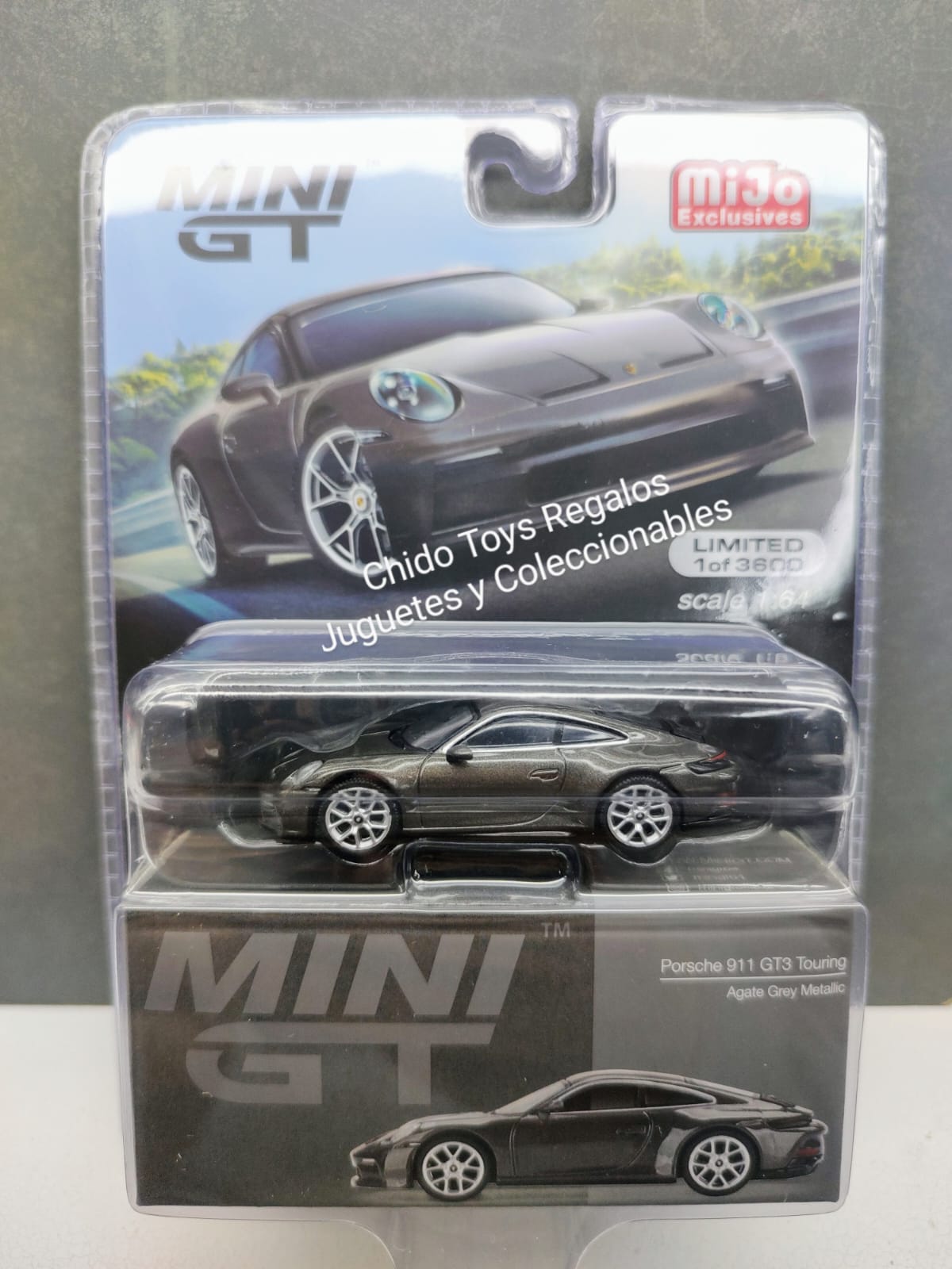Auto a escala marca Mini GT modelo Porsche 911 GT3 Touring Gris Metalico - Chido Toys