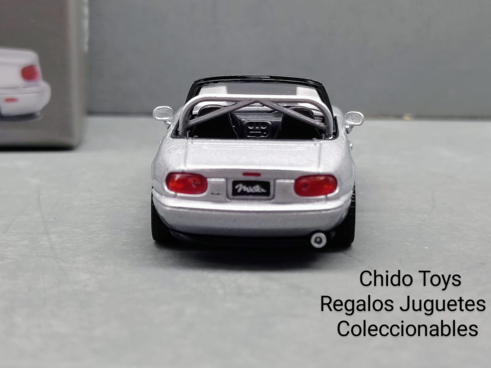 Mazda Miata MX - 5 Tuned Version Plata Piedra Metálico – 1:64 - Chido Toys