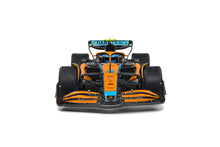 Cargar imagen en el visor de la galería, Auto a escala 1:18 marca Solido, Modelo McLaren MCL36 L.NORRIS Orange Emilia Romagna GP
